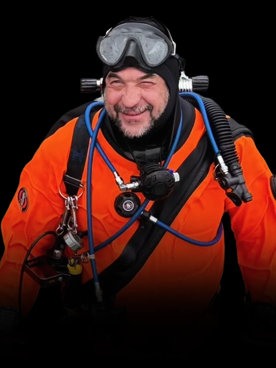 Guy Zimmer, instructeur Neotec, en combinaison étanche